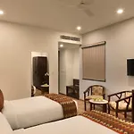 Click Hotel Jaipur, Raja Park