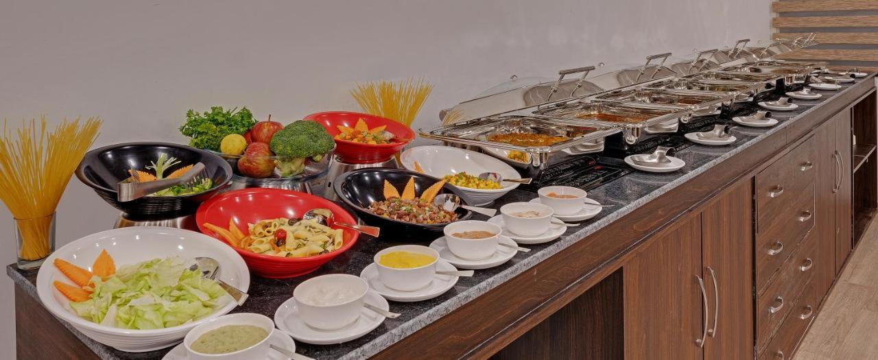 Click Jaipur, Raja Park Hotel 3*